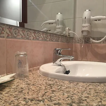 فندق Alonso De Monroy