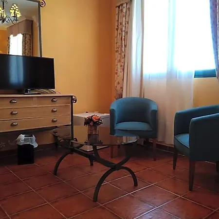 Szálloda Alonso De Monroy 3*