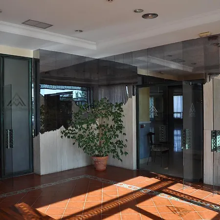 Alonso De Monroy 酒店