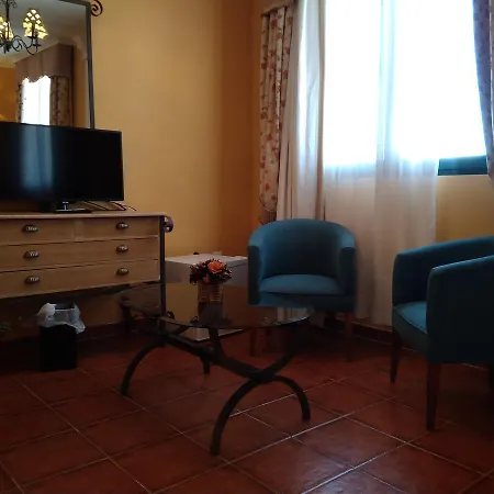 Hotel Alonso De Monroy