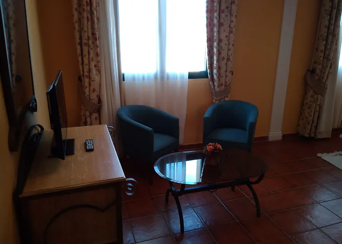 Hotel Alonso De Monroy 3*