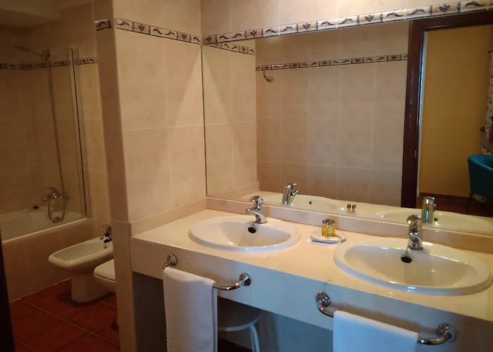 Alonso De Monroy Hotel 3*