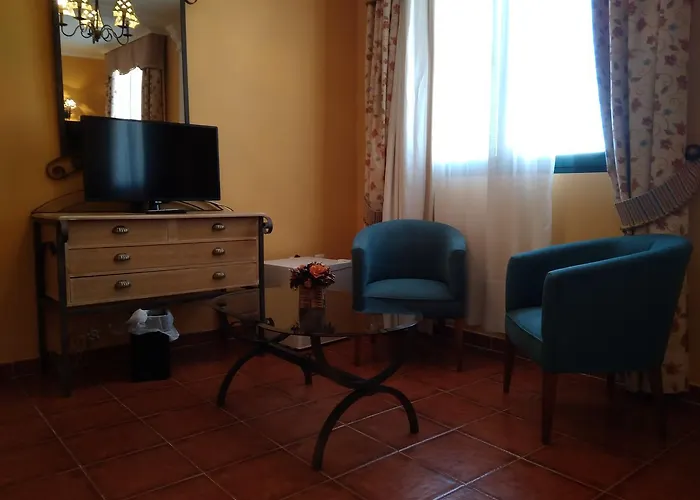 Hotel Alonso De Monroy